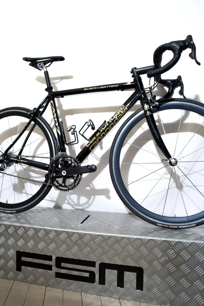 cannondale_blacklighting_black_gold_9_bicycle
